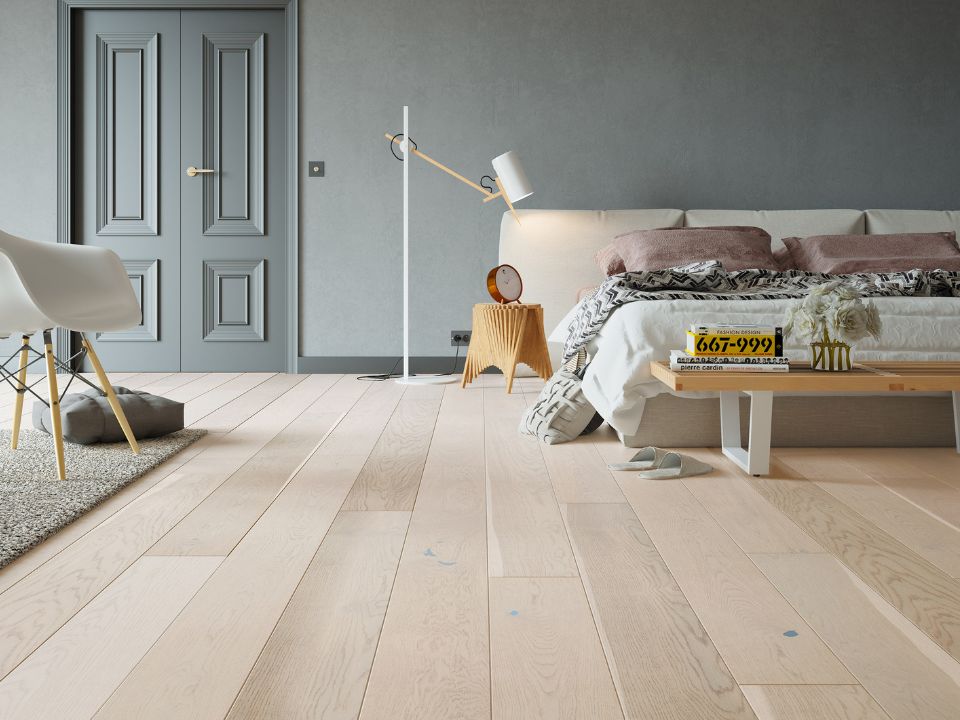 Plancher d’acacia : un bois de caractère qui traverse le temps