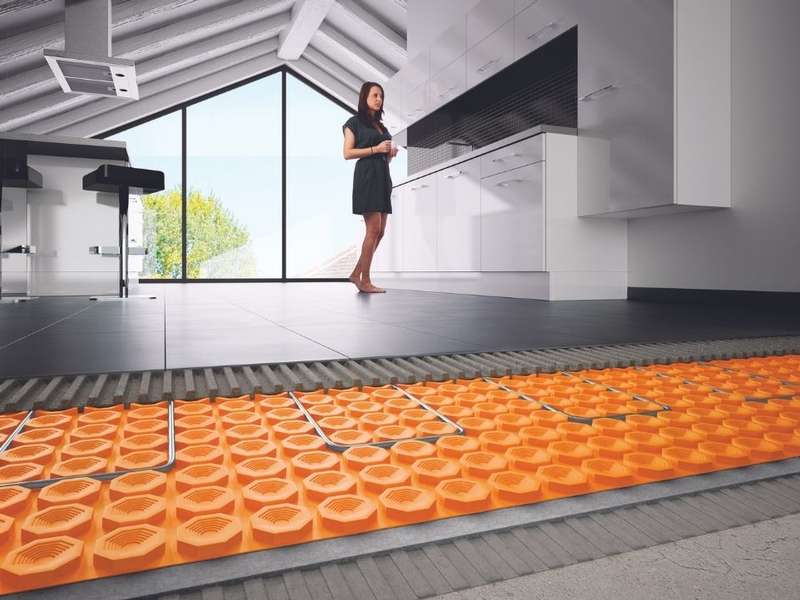 Les planchers chauffants diffusent la chaleur de façon homogène Chaleur homogène au plancher de céramique