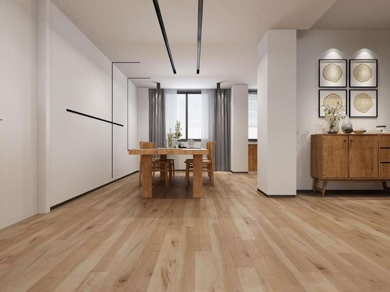 Les lattes de plancher de dimensions moyenne sont intemporel Plancher de bois à lattes dans salle à manger
